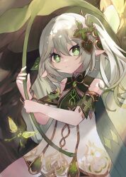1girl bare_shoulders bracelet bug butterfly closed_mouth commentary crystalfly_(genshin_impact) detached_sleeves dress genshin_impact gold_trim gradient_hair green_butterfly green_eyes green_hair green_sleeves hair_between_eyes hair_ornament highres holding holding_leaf insect jewelry leaf leaf_hair_ornament leaf_umbrella long_hair looking_at_viewer multicolored_hair nahida_(genshin_impact) pointy_ears purin_uni side_ponytail sleeveless sleeveless_dress smile solo star-shaped_pupils star_(symbol) symbol-shaped_pupils white_dress white_hair