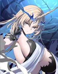 1girl black_collar blonde_hair blue_eyes blue_hair breast_curtains breasts collar colored_inner_hair commentary crown_of_thorns fleurdelys_(wuthering_waves) highres hiroki_(hirokiart) horns huge_breasts long_horns looking_at_viewer multicolored_hair parted_bangs parted_lips pointy_ears single_horn solo tacet_mark_(wuthering_waves) unfinished wuthering_waves yellow_horns