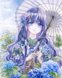1girl blue_flower blue_kimono blue_sky day floral_print flower highres holding holding_umbrella hydrangea japanese_clothes kimono long_hair looking_at_viewer nazumi_shiho oil-paper_umbrella original plant sky solo twitter_username umbrella wide_sleeves