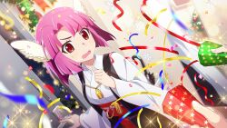 1girl 2others angel_wings asymmetrical_bangs black_haori blurry christmas christmas_ornaments closed_umbrella confetti confused cowboy_shot depth_of_field door dutch_angle entrance game_cg hakama hand_up haori head_wings highres higurashi_no_naku_koro_ni higurashi_no_naku_koro_ni_mei holding holding_party_popper indoors japanese_clothes kimono lens_flare long_sleeves looking_at_object mini_wings multiple_others non-web_source official_art open_mouth party_popper pink_hair red_eyes red_hakama short_hair sleeveless_haori sparkle standing streamers sweatdrop tamurahime_no_mikoto umbrella wavy_mouth white_kimono white_wings wide_sleeves wings