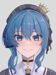 1girl beret black_choker blue_eyes blue_hair blush choker closed_mouth crown grey_background grey_hat hair_between_eyes hashtag-only_commentary hat highres hololive hoshimachi_suisei hoshimachi_suisei_(1st_costume) looking_at_viewer medium_hair mini_crown nessue plaid_hat portrait shirt simple_background smile solo star_(symbol) star_choker straight-on virtual_youtuber white_shirt