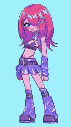 1girl aqua_background belt black_belt blue_eyes blush blush_stickers breasts character_request cleavage commentary_request copyright_request donburi_(minami_don) eyelashes full_body hair_ornament hair_over_one_eye hairclip highres medium_hair midriff navel open_mouth purple_arm_warmers purple_skirt red_hair simple_background skirt smile solo standing twitter_username