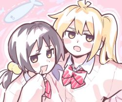 2girls akita_neru blonde_hair blush brown_hair female_focus kaai_yuki looking_at_viewer mei_guchuan multiple_girls open_mouth pink_background simple_background upper_body yellow_eyes zako_(vocaloid)