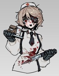 1girl @_@ android bag black_necktie blonde_hair blood blood_on_clothes bloody_knife blush collared_dress cracked_skin cropped_torso dress grey_background hat highres holding holding_knife holding_tray joints kirihi_ko knife long_sleeves mechabare mechanical_hands medicine messy_hair necktie nervous_sweating nurse nurse_cap nurse_robot_type_t paper_bag pill_bottle red_eyes robot_joints serrated_knife short_hair simple_background single_mechanical_eye solo sweat tray upper_body utau voicevox white_dress