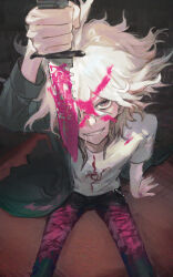 1boy black_pants blood blood_on_clothes blood_on_face bloody_knife combat_knife commentary danganronpa_(series) danganronpa_2:_goodbye_despair green_jacket grey_eyes grin hand_on_floor highres holding holding_knife injury jacket knife komaeda_nagito long_sleeves male_focus maumaujanken messy_hair open_clothes open_jacket pants pink_blood saliva shirt short_hair short_sleeves single_off_shoulder sitting smile solo spoilers teeth weapon white_hair white_shirt