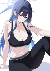1girl alternate_costume bare_arms bare_shoulders black_hair black_pants black_sports_bra blue_archive blue_eyes blue_halo blush breasts cleavage colored_inner_hair espada_gcon halo highres large_breasts long_hair looking_at_viewer midriff multicolored_hair navel pants parted_lips saori_(blue_archive) simple_background sitting solo sports_bra stomach sweat two-tone_hair very_long_hair white_background yoga_pants
