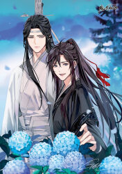 Rule 34 | 2boys, :d, ahoge, artist name, bishounen, black hair, black hanfu, blue flower, blue sky, blurry, blurry background, chinese clothes, closed mouth, cloud, copyright name, day, flower, gearous, grey eyes, hair ornament, hair ribbon, hanfu, headband, height difference, high ponytail, highres, hydrangea, lan wangji, leaf, light particles, long hair, long sleeves, looking at another, looking at viewer, male focus, modao zushi, multiple boys, official art, open mouth, outdoors, petals, ponytail, red ribbon, ribbon, robe, sash, sidelocks, signature, sky, smile, standing, tassel, tassel hair ornament, third-party source, topknot, tree, upper body, very long hair, wei wuxian, white hanfu, white headband, wide sleeves, xiao guan (headdress), yaoi, yellow eyes