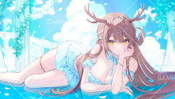 1girl antlers bare_shoulders blue_shirt blue_skirt bow breasts brown_hair cleavage closed_mouth detached_collar feet_out_of_frame funii hair_bow hair_rings head_rest hess_(vrecord) horns jewelry large_breasts long_hair looking_at_viewer lying midriff miniskirt mole mole_on_breast multicolored_hair off_shoulder on_side pleated_skirt shirt skindentation skirt smile solo streaked_hair thighlet thighs virtual_youtuber vrecord yellow_eyes