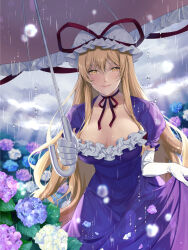 blonde_hair blue_flower breasts choker closed_mouth commentary_request cowboy_shot dress elbow_gloves flower gloves hat hat_ribbon highres holding holding_umbrella hydrangea kirisita large_breasts long_dress long_hair looking_at_viewer mob_cap outdoors overcast puffy_short_sleeves puffy_sleeves purple_dress purple_flower rain red_ribbon ribbon ribbon_choker short_sleeves skirt_hold sky smile touhou umbrella very_long_hair water_drop white_flower white_gloves white_hat yakumo_yukari yellow_eyes