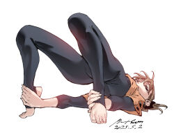 1girl ass brown_hair nabipenciller ponytail simple_background tagme