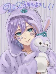 1boy animal_costume blue_eyes commentary_request cosplay dated epel_felmier grey_background highres holding holding_stuffed_toy hood hood_up kigurumi looking_at_viewer male_focus purple_hair rabbit_costume short_hair solo striped_background stuffed_animal stuffed_rabbit stuffed_toy twisted_wonderland ukichan12011 upper_body
