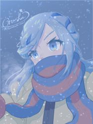1boy artist_name blue_background blue_eyes blue_hair blue_scarf blush breath character_name coat covered_mouth english_text grusha_(pokemon) highres lemonade_kokoi light_blush long_hair male_focus nintendo outline pokemon pokemon_sv scarf sidelocks signature simple_background snowflakes snowing solo striped_clothes striped_scarf swept_bangs trap twitter_username v-shaped_eyebrows yellow_coat
