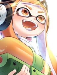 1girl :d amakusa_setoka colored_tongue commentary_request fangs headphones highres holding inkling inkling_girl inkling_player_character light_rays long_hair nintendo open_mouth orange_eyes orange_hair orange_tongue smile solo splatoon_(series) splatoon_1 splattershot_(splatoon) super_soaker teeth tentacle_hair