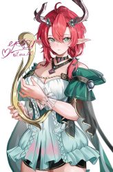 1girl antenna_hair artist_name bard bare_shoulders black_choker black_horns breasts choker ciaccona_(wuthering_waves) cleavage closed_mouth cutout_above_navel detached_sleeves dress green_dress green_eyes hair_between_eyes harp hashtag-only_commentary highres holding holding_instrument horns instrument jewelry large_breasts long_hair looking_at_viewer low-tied_long_hair music necklace playing_instrument pointy_ears red_hair simple_background solo standing tacet_discord_(wuthering_waves) twitter_username white_background white_wrist_cuffs wrist_cuffs wuthering_waves y_osu