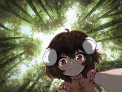 1girl :3 ahoge animal_ears bamboo bamboo_forest blush brown_hair carrot_necklace closed_mouth commentary dress english_commentary floppy_ears forest from_below highres inaba_tewi jewelry looking_at_viewer nature necklace outdoors pink_dress rabbit_ears rabbit_girl red_eyes ribbon-trimmed_dress ribbon_trim short_hair short_sleeves smile solo touhou ttzl upper_body yukadon_on_viewer
