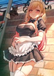 1girl absurdres apron black_cat blonde_hair breasts brick_wall cat cleavage closed_mouth commentary_request garter_straps highres kitagawa_marin large_breasts looking_at_viewer maid maid_apron maid_headdress nail_polish outdoors red_eyes smile solar_(happymonk) solo sono_bisque_doll_wa_koi_wo_suru thighhighs thighs v white_thighhighs