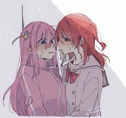 2girls blue_eyes blush bocchi_the_rock! covering_own_mouth cube_hair_ornament gotoh_hitori green_eyes grey_sailor_collar grey_shirt hair_ornament jacket kita_ikuyo long_hair multiple_girls one_side_up parted_lips pink_hair pink_jacket red_hair sailor_collar school_uniform shirt shuka_high_school_uniform speech_bubble sweat thighhighs track_jacket upper_body yuri yuuta_(monochrome)