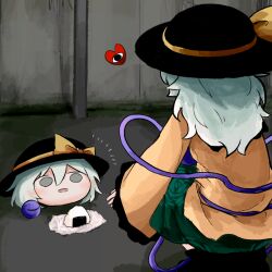2girls ankle_boots black_boots black_hat boots commentary_request eyeball floral_print food frilled_sleeves frills green_eyes green_hair green_skirt hat hat_ribbon heart heripantomorrow kneeling komeiji_koishi long_hair multiple_girls onigiri ribbon rose_print shirt skirt squatting third_eye touhou wide_sleeves yellow_ribbon yellow_shirt yukkuri_shiteitte_ne