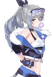 1girl bare_shoulders blue_hair blue_jacket breasts chewing_gum collarbone crop_top cropped_jacket crossed_bangs eyes_visible_through_hair fingerless_gloves from_side fur-trimmed_jacket fur_trim gloves grey_eyes grey_hair groin hair_between_eyes hair_ribbon hand_on_own_hip highres honkai:_star_rail honkai_(series) isocha jacket long_hair looking_at_viewer multicolored_hair over-rim_eyewear partially_unzipped ponytail purple-tinted_eyewear purple_gloves purple_jacket purple_ribbon ribbon semi-rimless_eyewear silver_wolf_(honkai:_star_rail) simple_background small_breasts solo standing streaked_hair tinted_eyewear two-sided_fabric two-sided_jacket upper_body white_background zipper zipper_pull_tab