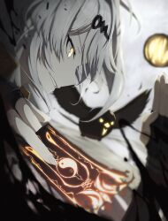 1girl absurdres bird black_bird elbow_gloves fingerless_gloves from_side gloves hair_ornament highres holding_ofuda hosun single_elbow_glove smile upper_body white_hair yellow_eyes yixuan_(zenless_zone_zero) zenless_zone_zero