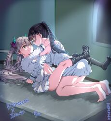2girls absurdres arms_around_neck black_hair blunt_bangs green_eyes heaven_burns_red highres horns kyoto_kiranami leg_lock long_hair multiple_girls natsume_inori navel neck_ribbon ogasawara_hisame open_clothes ponytail ribbon shirt skirt twintails white_hair white_shirt yellow_eyes yuri