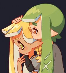 2girls affectionate black_background blonde_hair braid closed_mouth commentary eyebrow_cut green_hair highres hug inkling inkling_girl inkling_player_character kitnoko long_hair multiple_girls nintendo pointy_ears short_eyebrows simple_background single_braid splatoon_(series) splatoon_3 symbol-only_commentary tentacle_hair thick_eyebrows yellow_eyes