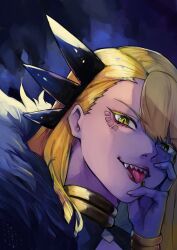1girl absurdres blonde_hair dragon_girl dragon_horns fate/grand_order fate_(series) fur_trim gumi_(the_eye_of_darkness) hand_on_another&#039;s_head highres horns jewelry looking_at_viewer neck_ring piercing scales sharp_teeth teeth tongue tongue_out vritra_(fate) yellow_eyes