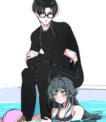 1boy 2girls black-framed_eyewear black_hair child commentary_request crossed_arms gakuen_idolmaster glasses green_eyes green_hair hair_flaps highres idolmaster kasasagi_(futagodori888) looking_at_another multiple_girls partially_submerged producer_(idolmaster) rash_guard school_swimsuit sitting swim_cap swimsuit tsukimura_temari