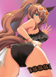 1girl absurdres animal_ears ass ass_focus bare_arms bare_shoulders bikini black_bikini blue_eyes blush bracelet breasts brown_hair closed_mouth eyewear_on_head from_behind gradient_background green_eyes heart heart-shaped_eyewear highres horse_ears horse_girl horse_tail jewelry kamishima_kanon large_breasts long_hair looking_at_viewer looking_back maruzensky_(blasting_off_summer_night)_(umamusume) maruzensky_(umamusume) official_alternate_costume orange-tinted_eyewear ponytail smile solo spread_legs sunglasses sweat swimsuit tail thigh_strap tinted_eyewear umamusume very_long_hair waving wavy_hair white-framed_eyewear