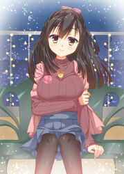 1girl arm_under_breasts bench black_hair black_pantyhose blue_skirt blunt_ends blush bow breasts casual closed_mouth commentary_request eyes_visible_through_hair feet_out_of_frame floating_hair flower fuyukichi_(nikoniko1567) hair_between_eyes hair_bow half_updo hand_on_own_arm happy high-waist_skirt highres jewelry large_breasts long_hair looking_at_viewer necklace night official_alternate_costume official_alternate_hairstyle on_bench orange_bow outdoors pantyhose pink_flower pink_rose pink_shawl pleated_skirt ponytail purple_bow red_sweater ribbed_sweater rose sanoba_witch shawl sitting skirt sleeves_past_wrists smile snowing solo straight-on straight_hair sweater togakushi_touko turtleneck winter winter_clothes yellow_eyes