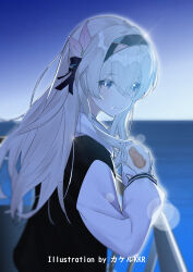 1girl black_bow black_hairband bow commentary_request day eating firefly_(honkai:_star_rail) food from_side grey_hair hair_bow hair_ornament hairband highres holding holding_food honkai:_star_rail honkai_(series) jacket letterman_jacket light_blush long_hair long_sleeves outdoors solo srpzk upper_body