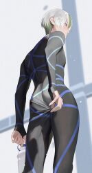 1boy absurdres adjusting_clothes back blue_lock blue_lock_bodysuit bottle closed_mouth from_below green_eyes green_hair highres holding holding_bottle linus_02202 long_sleeves male_focus multicolored_hair otoya_eita short_hair solo standing streaked_hair two-tone_hair white_hair