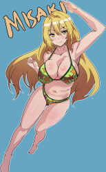 1girl absurdres arm_up bikini blonde_hair blue_background breasts character_name closed_mouth commentary green_bikini halterneck highres julioalqae large_breasts long_hair navel shokuhou_misaki smile solo sparkling_eyes star_print_bikini swimsuit toaru_kagaku_no_mental_out toaru_kagaku_no_railgun toaru_majutsu_no_index very_long_hair yellow_eyes