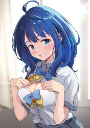 1girl ahoge blue_bow blue_bowtie blue_eyes blue_hair bow bowtie breasts cleavage commentary_request grey_skirt grin highres large_breasts make_heroine_ga_oo_sugiru! medium_hair partially_unbuttoned school_uniform shirt shirt_tucked_in skirt smile solo tsumiki_mc tsuwabuki_high_school_uniform upper_body white_shirt yanami_anna yellow_bow yellow_bowtie
