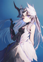 1girl absurdres alwaysissac black_choker black_hair choker dark_persona dragon_horns fake_horns fire_emblem fire_emblem_engage hair_ornament heterochromia highres horns long_hair looking_at_viewer multicolored_hair nintendo purple_eyes red_eyes split-color_hair two-tone_hair very_long_hair veyle_(fell_successor)_(fire_emblem) veyle_(fire_emblem) wing_hair_ornament