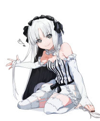 1girl bare_shoulders black_hair black_hairband black_nails braid breasts cleavage collar colored_inner_hair commentary detached_sleeves dress fate/strange_fake fate_(series) francesca_prelati_(fate) frilled_collar frills garter_straps hairband heart highres long_hair looking_at_viewer multicolored_hair ringed_eyes simple_background smile solo striped_clothes striped_dress tarazumo_(daizunattou014) thighhighs vertical-striped_clothes very_long_hair white_background white_dress white_garter_straps white_hair white_sleeves white_thighhighs