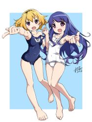 2girls :d arm_up black_hairband blonde_hair blue_hair blue_one-piece_swimsuit blunt_bangs blush fang feet full_body furude_rika hairband highres higurashi_no_naku_koro_ni houjou_satoko long_hair multiple_girls name_tag old_school_swimsuit one-piece_swimsuit open_mouth oshinobi_shinobu pointing pointing_at_viewer purple_eyes school_swimsuit short_hair signature skin_fang smile swimsuit two-tone_background white_one-piece_swimsuit