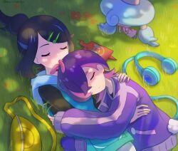 2girls artist_name bag blue_hair closed_eyes dappled_sunlight day dot_(pokemon) earphones flower gen_4_pokemon gen_8_pokemon grass hair_bun hatenna highres hug jacket liko_(pokemon) medium_hair messenger_bag multiple_girls nekomura_saki nintendo on_grass outdoors pokemon pokemon_(anime) pokemon_(creature) pokemon_horizons purple_hair rotom rotom_phone shoulder_bag sleeping sunlight yuri