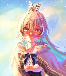 1girl ahoge aqua_hair blush brown_capelet brown_cloak brown_corset brown_hair capelet cleavage_cutout cloak clothing_cutout colored_inner_hair corset crossed_bangs feather_hair_ornament feathers gunga_goongi hair_ornament hairclip hieroglyphics highres hololive hololive_english hood hooded_cloak light_particles long_hair looking_at_viewer multicolored_hair nanashi_mumei nanashi_mumei_(1st_costume) ponytail ribbon sad_smile shirt sidelighting smile streaked_hair very_long_hair virtual_youtuber white_hair white_shirt