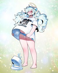 1girl absurdres artist_request bare_legs barefoot blue_shorts blush copyright_name doubliel drooling electric_fan hair_over_one_eye halo highres legs_apart long_hair mahjong_fight_girl parted_lips plump red_eyes second-party_source shirt short_shorts short_sleeves shorts solo sparkle standing sweat thick_arms translation_request wavy_hair white_hair white_shirt yellow_halo