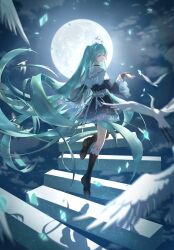 1girl absurdres black_boots black_dress blue_eyes blue_hair boots capelet chinese_commentary closed_mouth commentary_request dress full_moon hair_between_eyes hatsune_miku highres hsyenemy knee_boots long_hair looking_at_viewer moon sidelocks smile solo twintails very_long_hair vocaloid white_capelet