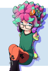 1girl annie_(splatoon) arm_support black-framed_eyewear black_boots blush boots clownfish commentary dress female_focus fish glasses gradient_hair green_dress green_eyes green_hair green_jacket grey_background hair_ornament headphones headphones_around_neck highres jacket lace-up_boots leaning_back light_blush long_sleeves looking_at_viewer looking_over_eyewear moe_(splatoon) multicolored_hair nintendo off_shoulder orange_pantyhose outside_border pantyhose pink_hair pink_pupils print_pantyhose shadow short_dress short_hair sitting sleeveless sleeveless_dress solo splatoon_(series) splatoon_1 squid_print star_(symbol) star_hair_ornament tentacle_hair toraneko555 tropical_fish
