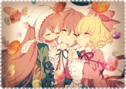 3girls blonde_hair brown_hair closed_eyes dress green_dress hinaichigo holding_hands long_hair lushuao medium_hair multiple_girls pink_dress rozen_maiden siblings side-by-side sisters souseiseki suiseiseki