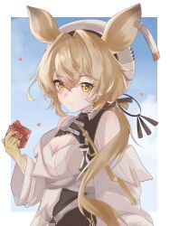 1girl animal_ears arknights bare_shoulders blonde_hair border breasts chinese_commentary cleavage commentary_request crossed_bangs dorothy_(arknights) gift gloves hair_between_eyes hat heart highres holding holding_gift long_hair medium_breasts outside_border ponytail solo upper_body white_border white_hat yellow_eyes yellow_gloves zerosama_(sailuojiang)