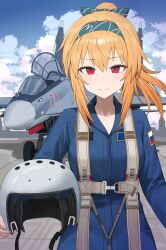 1girl absurdres aircraft airplane alternate_costume blonde_hair blue_sky closed_mouth cloud collarbone fighter_jet flight_suit g-suit girls&#039;_frontline green_ribbon hairband helmet highres holding holding_helmet looking_at_viewer military_vehicle ponytail red_eyes ribbon russian_flag simobulanka sky smile solo su-35s sv-98_(girls&#039;_frontline) unworn_headwear unworn_helmet war_thunder