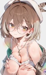 1girl ahoge armpit_crease bare_shoulders beret blush braid breasts brown_capelet brown_eyes brown_feathers brown_hair capelet cleavage closed_mouth collarbone commentary feathers glasses hands_on_own_knees hat highres hololive hololive_english jewelry key key_necklace klopsiak knees_up large_breasts medium_hair multicolored_hair nanashi_mumei necklace shirt solo streaked_hair sweat virtual_youtuber white_hat white_shirt