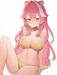 1girl animal_ears bikini blush breasts closed_mouth commentary hair_intakes highres hololive hololive_english knee_up large_breasts long_hair multicolored_hair navel panther_ears panther_girl panther_tail pink_hair raora_panthera simple_background solo stomach streaked_hair sweat swimsuit szuukie tail virtual_youtuber white_background white_hair yellow_bikini yellow_eyes