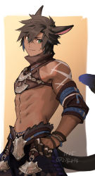 1boy abs abstract_background animal_ears arm_tattoo armor warrior_of_light_(ff14) bare_shoulders blue_hair blue_tail brown_collar brown_fur brown_hair brown_sleeves brown_tail cat_boy cat_tail closed_mouth collar colored_inner_hair commentary cowboy_shot dark-skinned_male dark_skin dated detached_sleeves eyebrows eyebrows_hidden_by_hair facial_scar final_fantasy final_fantasy_xiv fur fur-trimmed_armor fur_trim gradient_background green_eyes hair_between_eyes hand_on_own_hip high_collar looking_to_the_side making-of_available male_focus medieval medium_hair messy_hair midriff miqo&#039;te mn_(zig_r14) multicolored_hair multicolored_tail navel pectoral_peek plate_armor scar scar_on_cheek scar_on_face scar_on_nose sidelocks sideways_glance simple_background smile solo split_mouth standing tail tattoo toned toned_male tribal tribal_tattoo twitter_username two-tone_hair white_background white_tattoo wristband yellow_background
