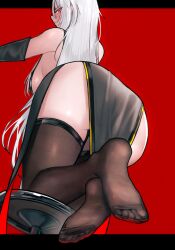 1girl absurdres ass azur_lane bare_shoulders black_thighhighs blush breasts fritz_rumey_(azur_lane) from_behind highres large_breasts long_hair looking_at_viewer looking_back on_stool parted_lips red_background red_eyes rmflawhdk12345 sideboob simple_background solo thighhighs very_long_hair white_hair