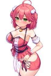1girl ahoge ass bell black_choker blush breasts butt_crack choker cleavage closed_mouth deaver green_eyes halterneck highres hololive large_breasts looking_at_viewer medium_breasts medium_hair neck_bell no_panties pink_hair pom_pom_(clothes) sakura_miko sakura_miko_(work) short_shorts shorts simple_background solo thighs twisted_torso virtual_youtuber white_background